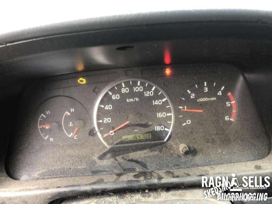 Toyota Hiace 2007-2012 (Fase 3) , Motorkode: 2KD-FTV       1900030481, Girkassekode: 3303026A60