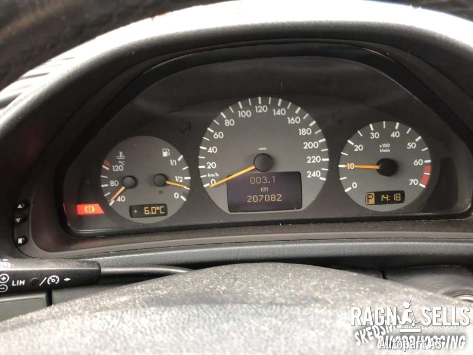 Mercedes CLK 1997-2002 (C208) (C208), Motorkode: 111945, Girkassekode: 722602
