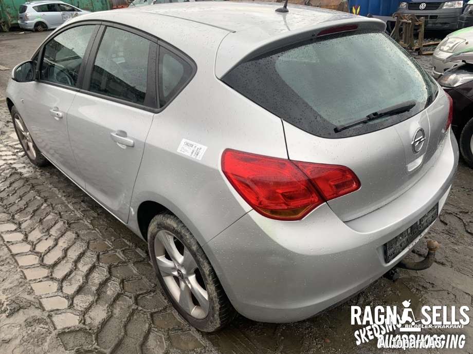 Opel Astra J 2010-2015 , Motorkode: A14XER, Girkassekode: 