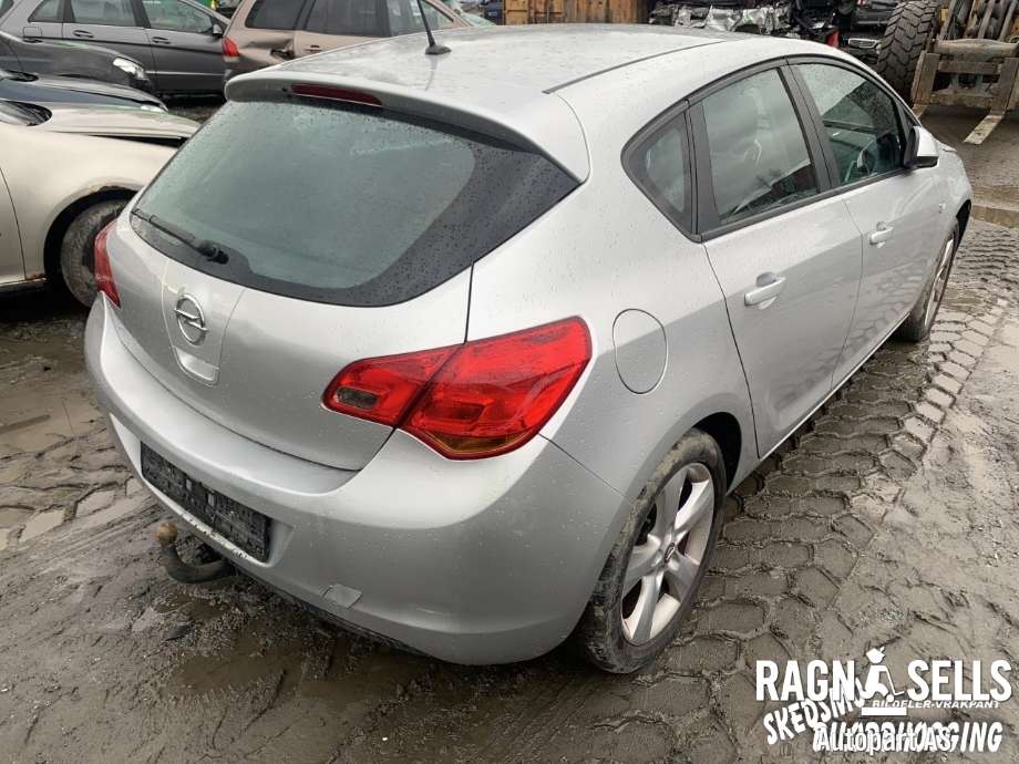 Opel Astra J 2010-2015 , Motorkode: A14XER, Girkassekode: 