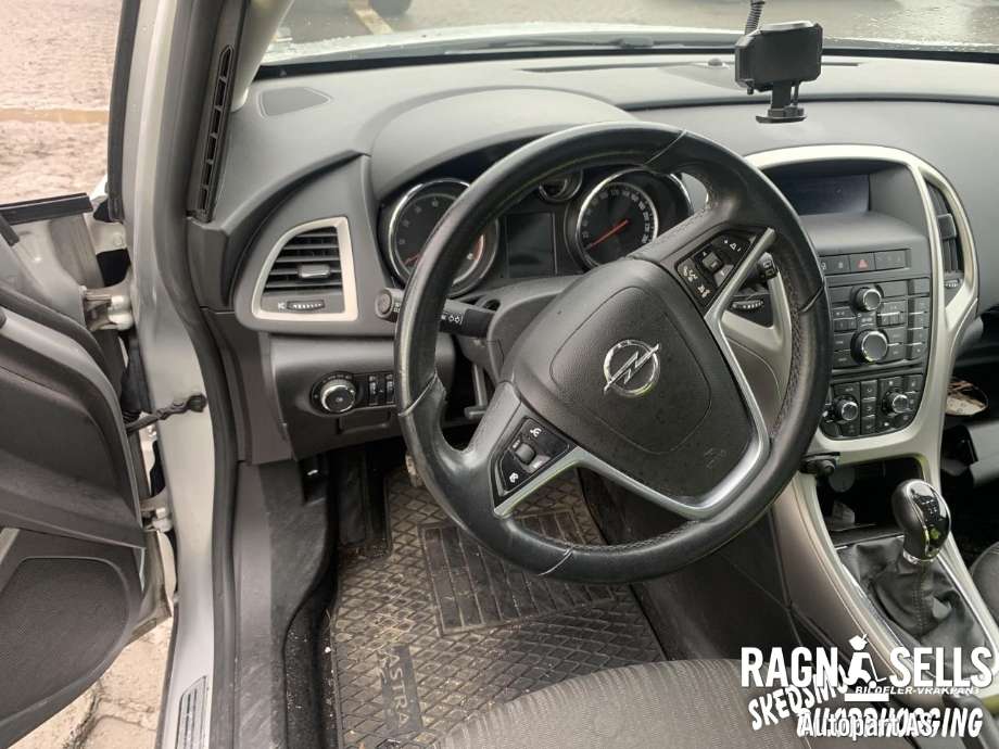 Opel Astra J 2010-2015 , Motorkode: A14XER, Girkassekode: 
