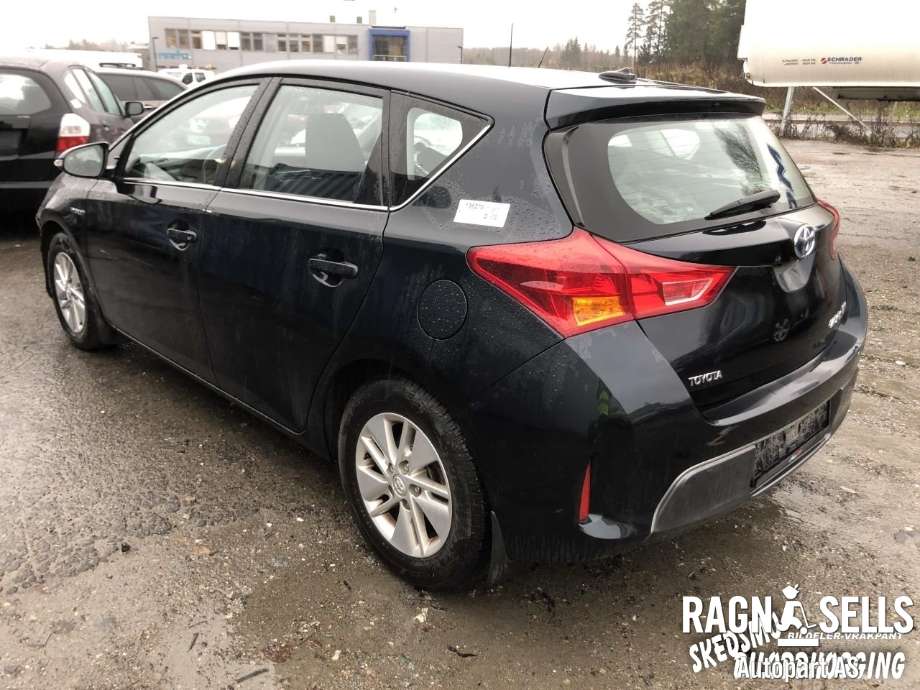 Toyota Auris 2013-2015 (Type II, Fase 1) , Motorkode: 2ZR-FXE, Girkassekode: 3090047064
