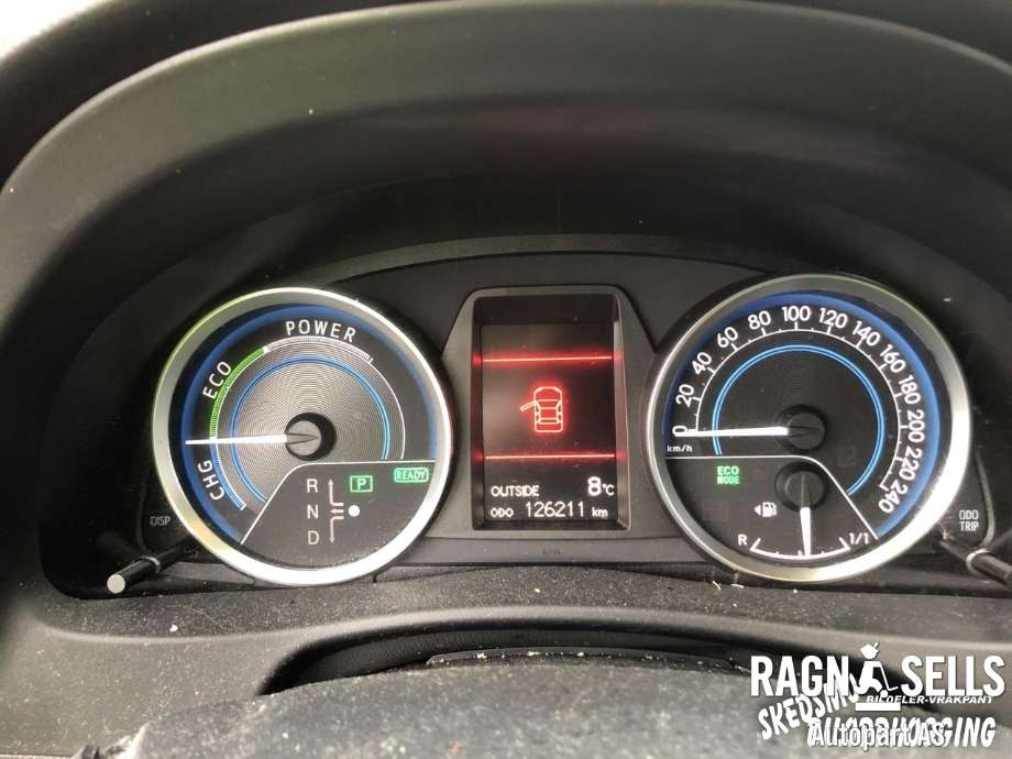 Toyota Auris 2013-2015 (Type II, Fase 1) , Motorkode: 2ZR-FXE, Girkassekode: 3090047064