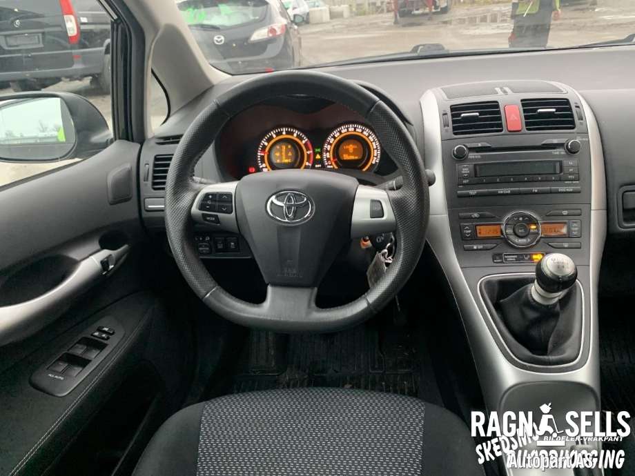 Toyota Auris 2007-2010 (Type I, Fase 1) , Motorkode: 1NR-FE  1900047080, Girkassekode: 3030002160