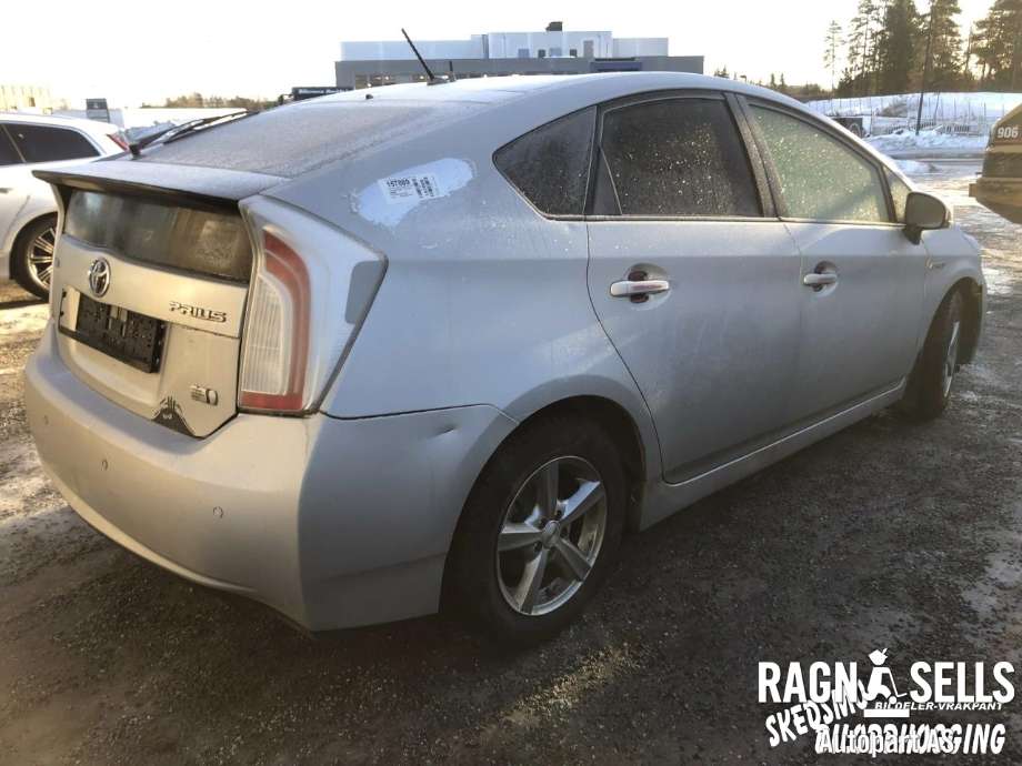 Toyota Prius 2009-2016 (Type III) (COMBI) (COMBI), Motorkode: 2ZR-FXE, Girkassekode: 3090047062