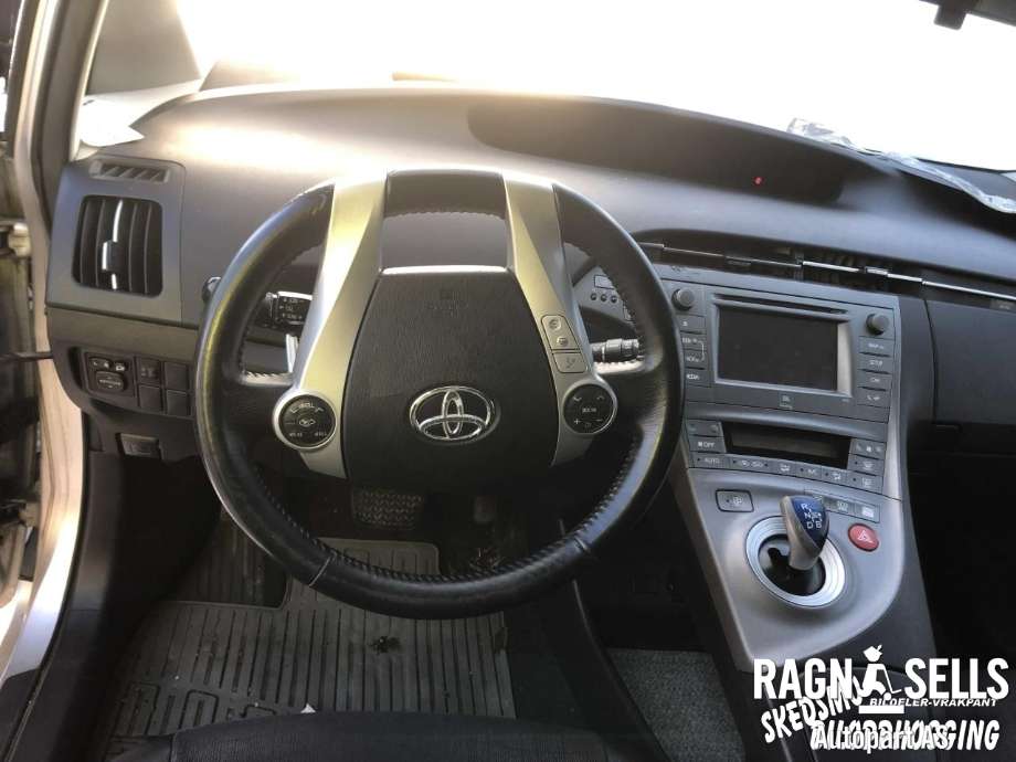 Toyota Prius 2009-2016 (Type III) (COMBI) (COMBI), Motorkode: 2ZR-FXE, Girkassekode: 3090047062