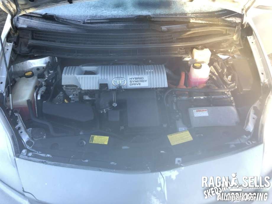 Toyota Prius 2009-2016 (Type III) (COMBI) (COMBI), Motorkode: 2ZR-FXE, Girkassekode: 3090047062