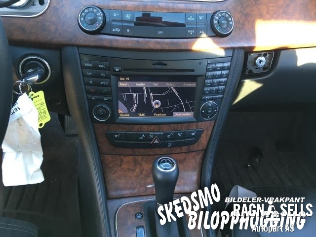 Mercedes CLS 2004-2010 (C219) (C219), Motorkode: OM642.920, Girkassekode: 722902 02 137587
