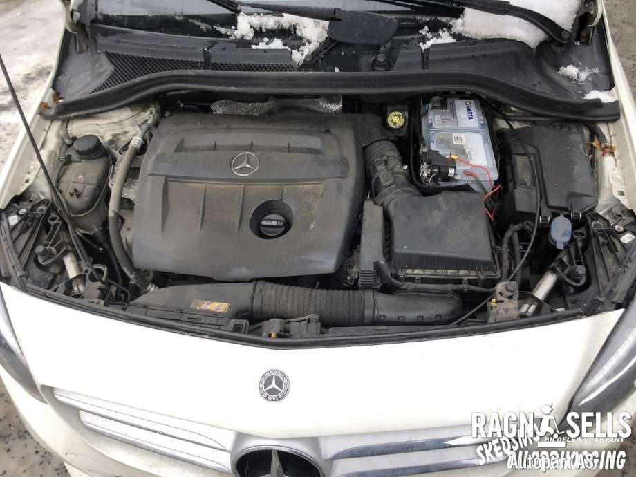 Mercedes B-Klasse 2011-2018 (W246) (W246), Motorkode: K9K, Girkassekode: 724020