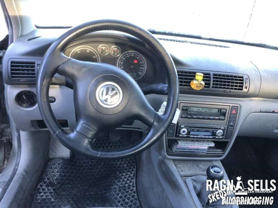 VW Passat 2001-2005 (B5,3BG) (B5,3BG), Motorkode: AVB, Girkassekode: GFL
