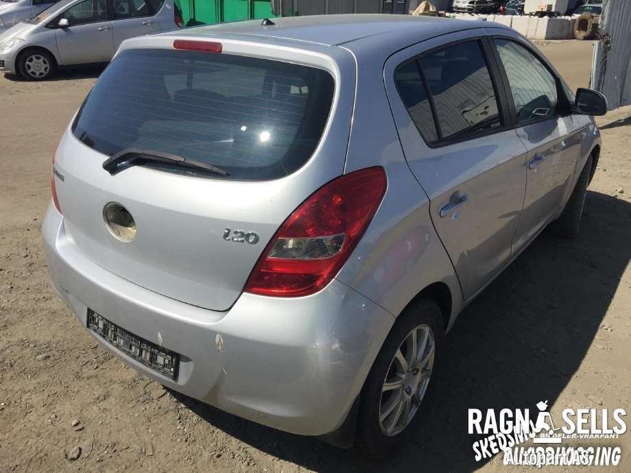 Hyundai i20 2009-2014 (Type I) , Motorkode: D4FC-L, Girkassekode: 43000 32200