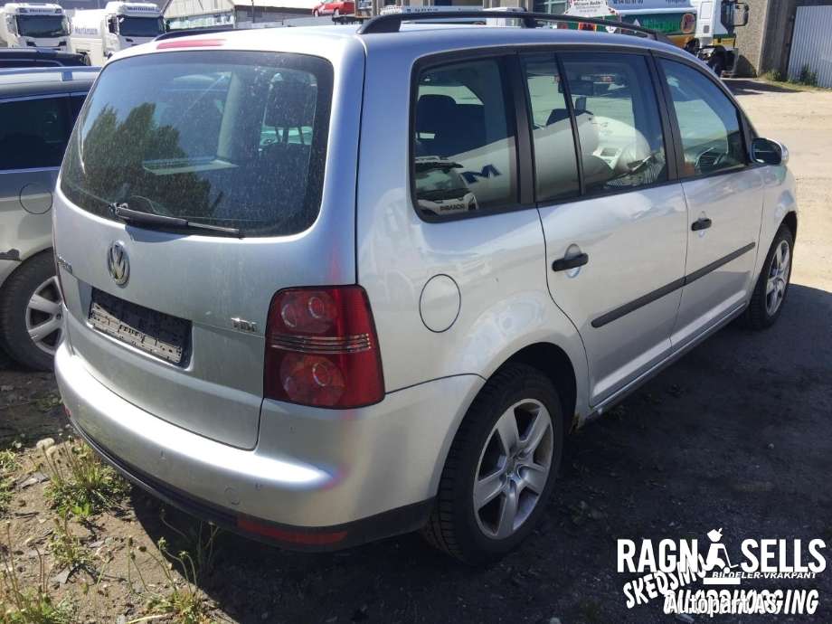 VW Touran 2007-2010 (Type I, Fase 2) , Motorkode: BXE, Girkassekode: JYK