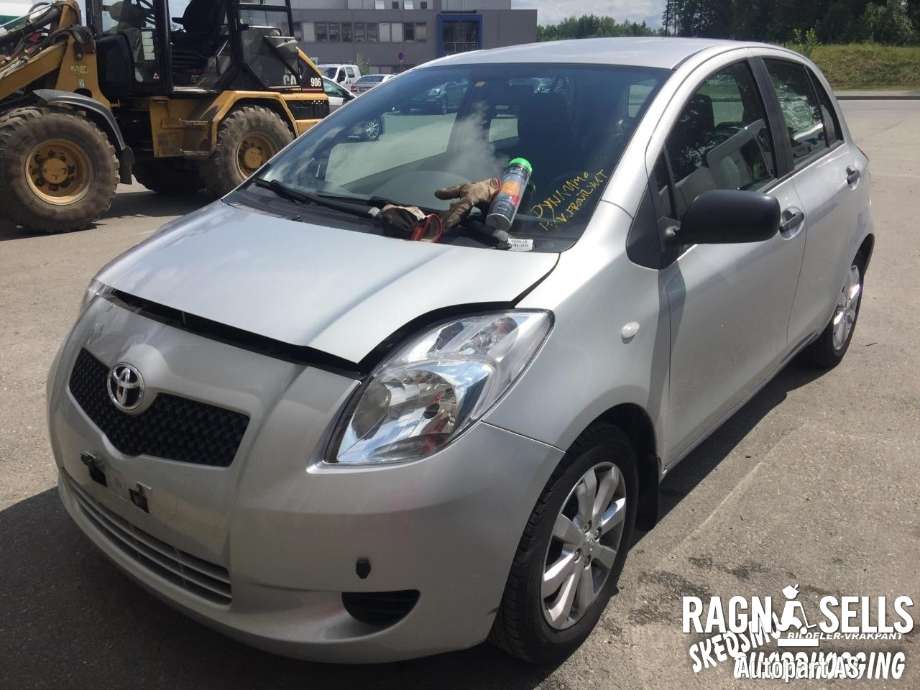 Toyota Yaris 2006-2009 (Type II, Fase 1) , Motorkode: 1KR-FE, Girkassekode: 303000D070