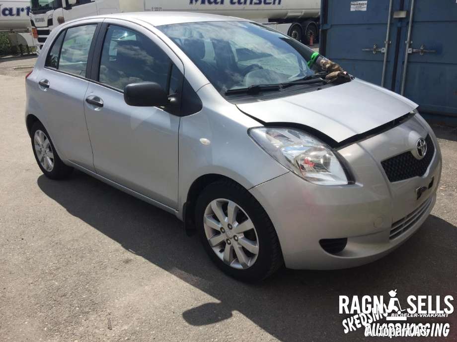 Toyota Yaris 2006-2009 (Type II, Fase 1) , Motorkode: 1KR-FE, Girkassekode: 303000D070