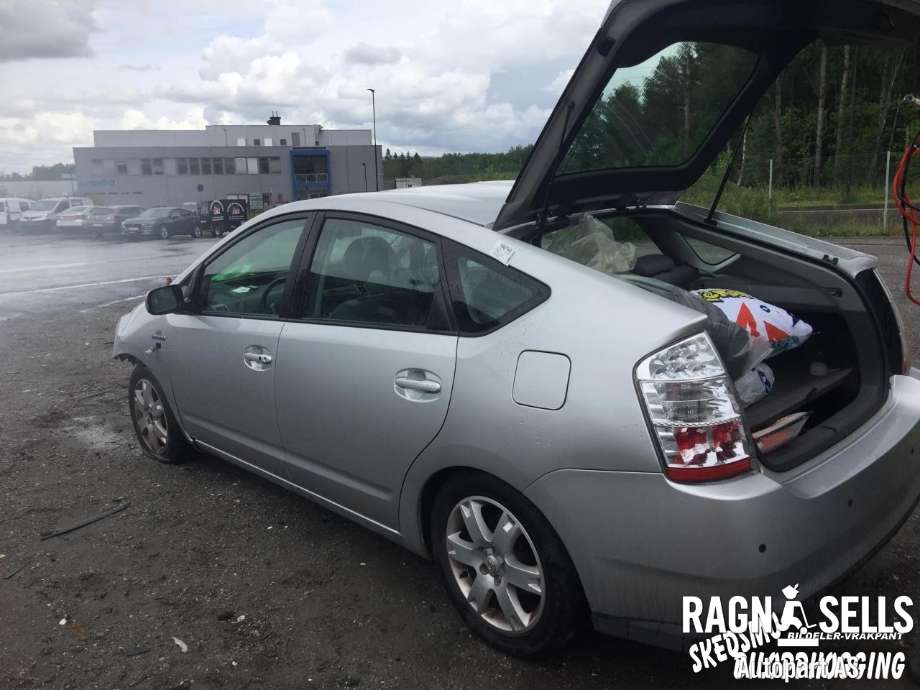 Toyota Prius 2004-2009 (Type II) (COMBI) (COMBI), Motorkode: 1NZ-FXE, Girkassekode: 3090047040