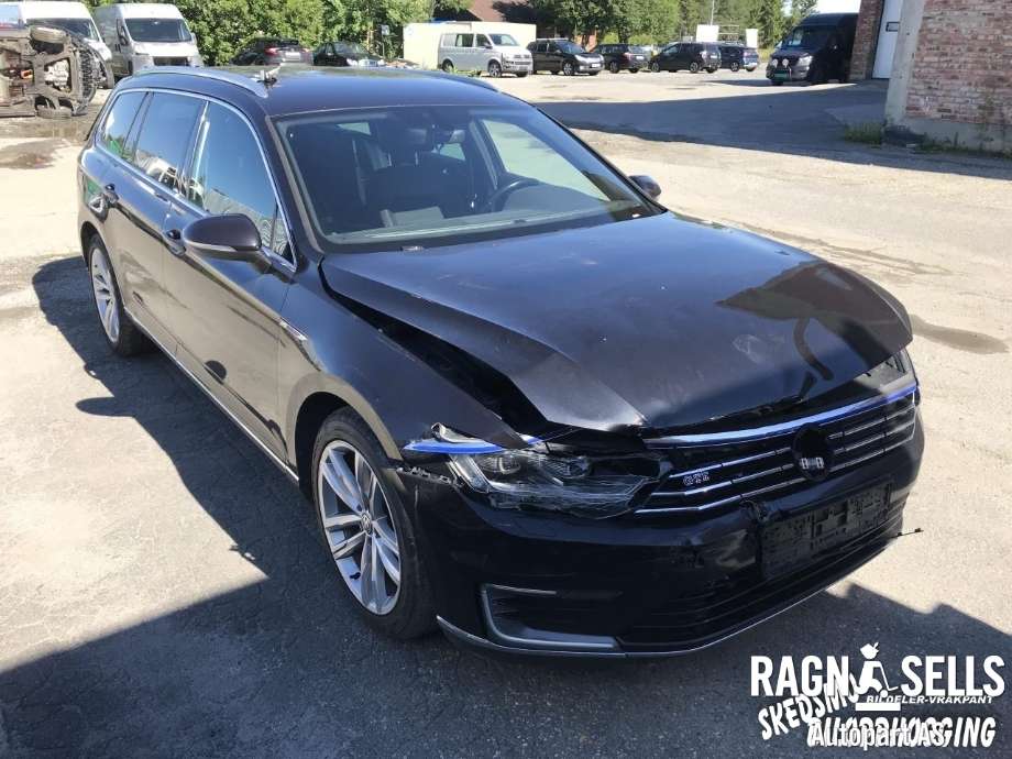 VW Passat 2015-2019 (Fase 1) (B8) (B8), Motorkode: CUKC, Girkassekode: RXG
