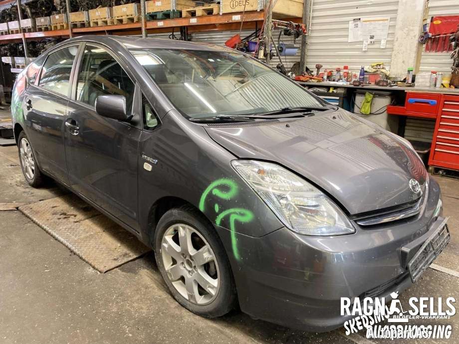 Toyota Prius 2004-2009 (Type II) (COMBI) (COMBI), Motorkode: 1NZ-FXE, Girkassekode: 3090047040