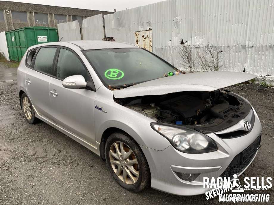 Hyundai i30 2007-2012 (Type I) , Motorkode: D4FB-5IW, Girkassekode: