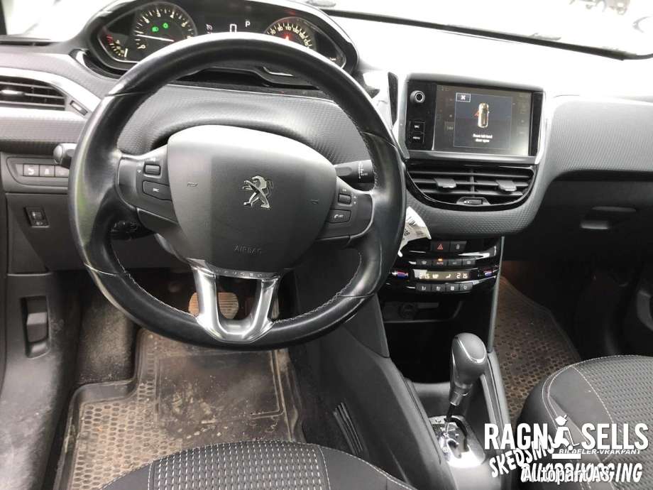 Peugeot 208 2012-2019 (Type I) , Motorkode: HN01, Girkassekode: CP 15X61