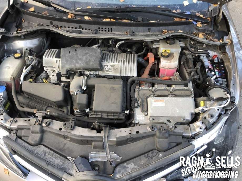 Toyota Auris 2013-2015 (Type II, Fase 1) , Motorkode: 2ZR-FXE, Girkassekode: 3090047064