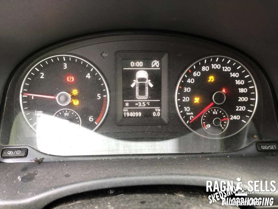 VW Caddy 2010-2015 (Type III, Fase 2) , Motorkode: CAY, Girkassekode: PWH