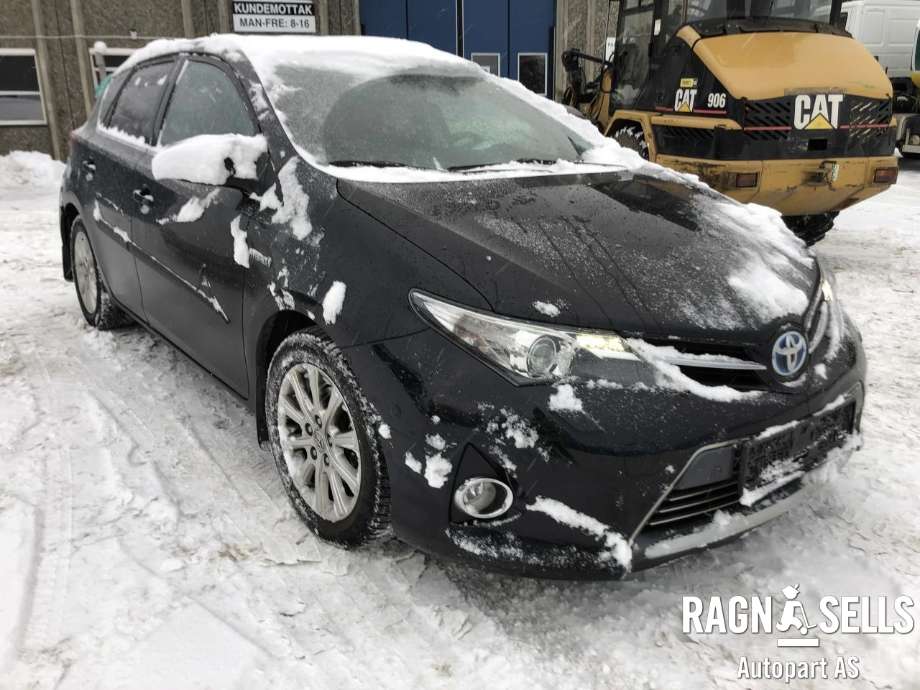 Toyota Auris 2013-2015 (Type II, Fase 1) , Motorkode: 2ZR-FXE, Girkassekode: 3090047063