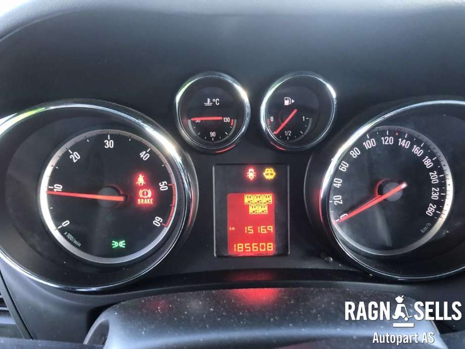 Opel Zafira Tourer 2012-2018 , Motorkode: A20DT, Girkassekode: MYJ