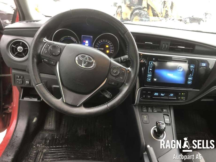 Toyota Auris 2015-2019 (Type II, Fase 2) , Motorkode: 2ZR-FXE, Girkassekode: 3090047064