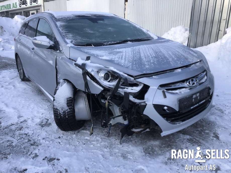 Hyundai i40 2012-2017 , Motorkode: D4FD, Girkassekode: 43000 3D020