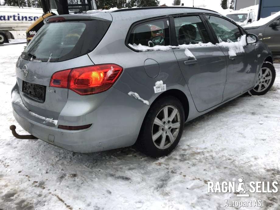 Opel Astra J 2010-2015 , Motorkode: A17DTR, Girkassekode: MZ4