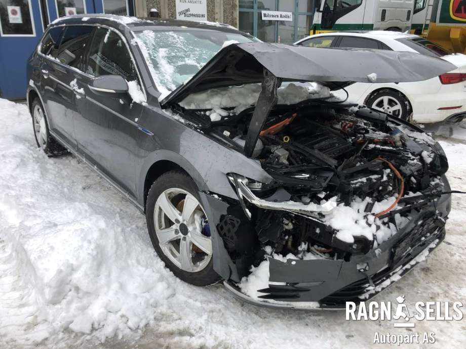 VW Passat 2015-2019 (Fase 1) (B8) (B8), Motorkode: CUK, Girkassekode: