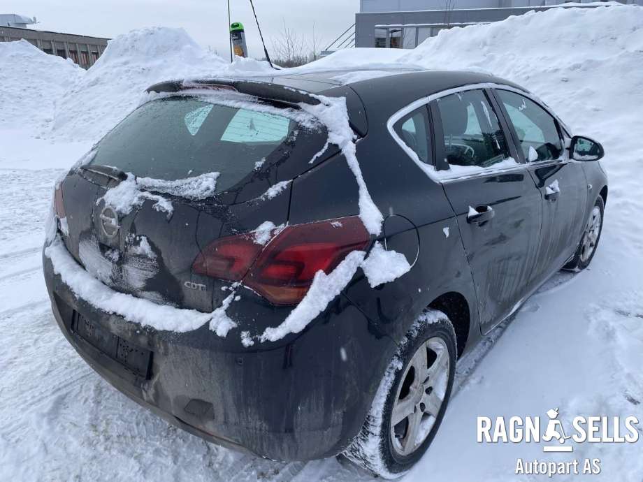 Opel Astra J 2010-2015 , Motorkode: A17DTR, Girkassekode: MZ4