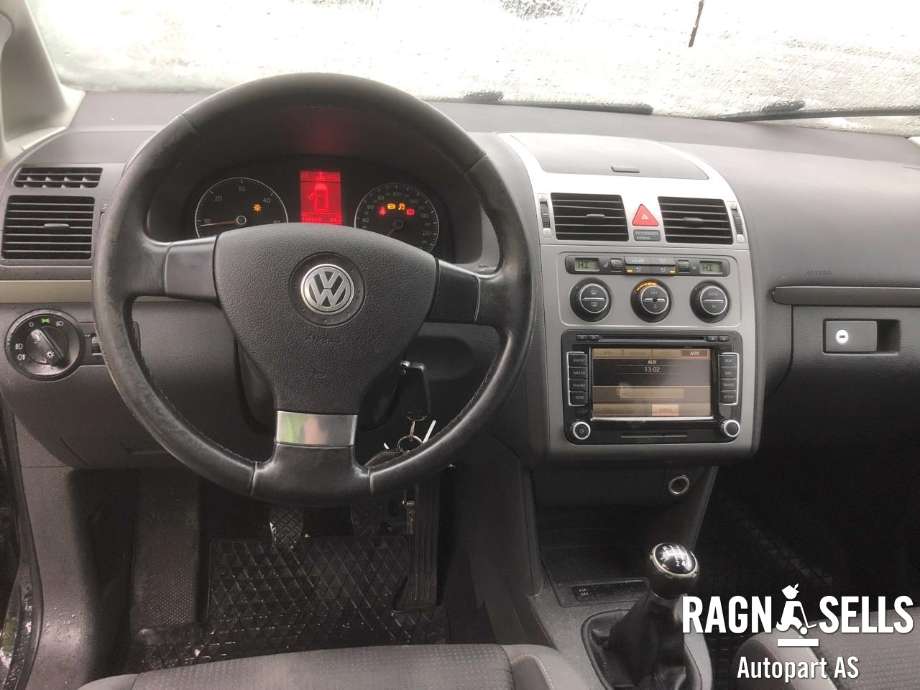 VW Touran 2010-2015 (Type I, Fase 3) , Motorkode: BLS, Girkassekode: KWD