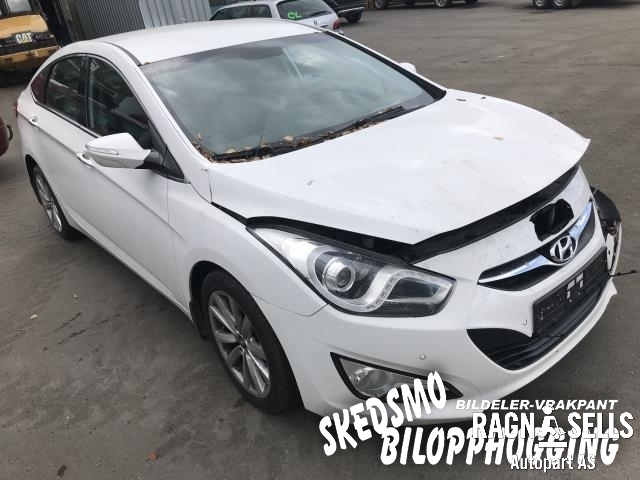 Hyundai i40 2012-2017 , Motorkode: D4FD, Girkassekode: TN02BU092922