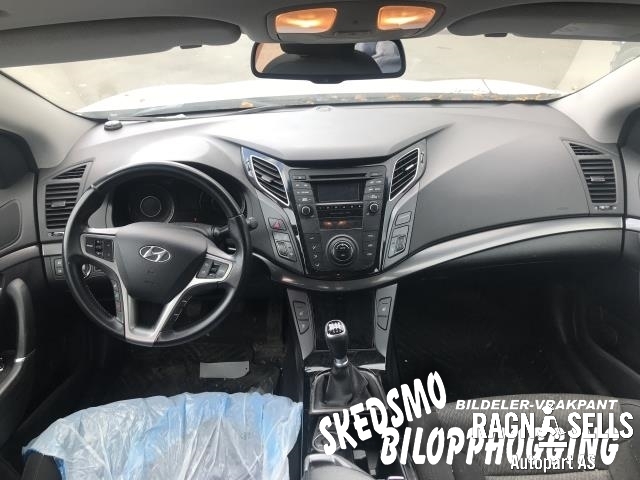 Hyundai i40 2012-2017 , Motorkode: D4FD, Girkassekode: TN02BU092922