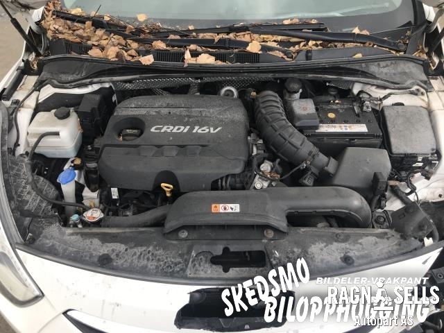 Hyundai i40 2012-2017 , Motorkode: D4FD, Girkassekode: TN02BU092922