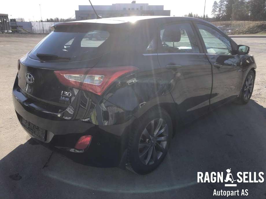 Hyundai i30 2012-2017 (Type II) , Motorkode: G4FD-5I, Girkassekode: 43000 26663