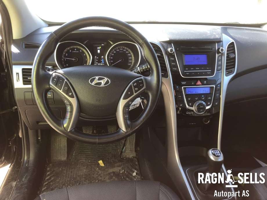 Hyundai i30 2012-2017 (Type II) , Motorkode: G4FD-5I, Girkassekode: 43000 26663