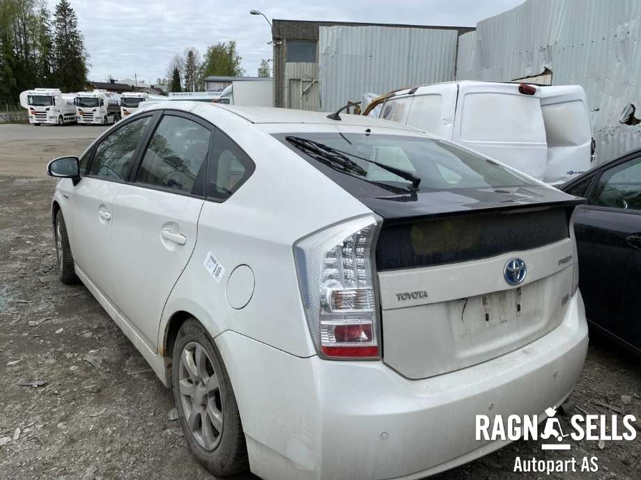 Toyota Prius 2009-2016 (Type III) (COMBI) (COMBI), Motorkode: , Girkassekode: 