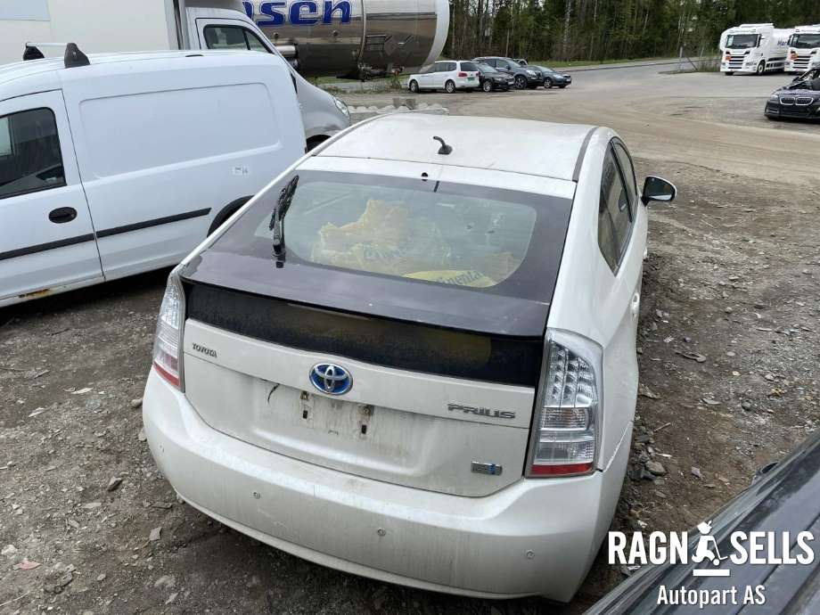 Toyota Prius 2009-2016 (Type III) (COMBI) (COMBI), Motorkode: , Girkassekode: 
