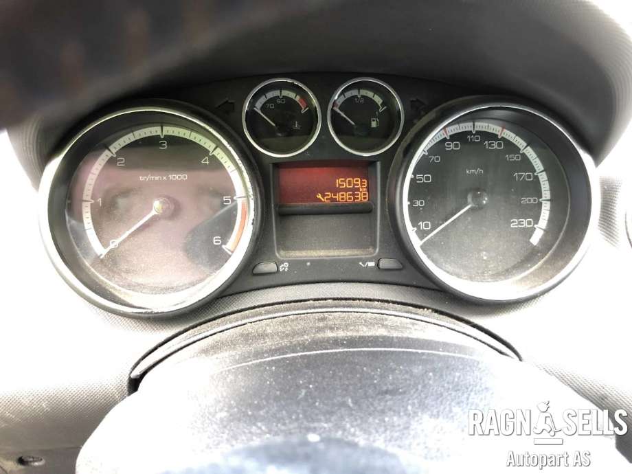 Peugeot 308 2011-2013 (Type I, Fase 2) , Motorkode: 9H06, Girkassekode: CP 19X72