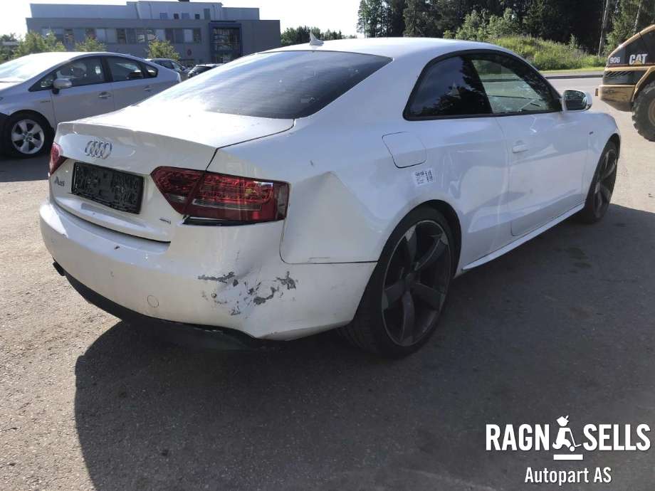 Audi A5 2007-2016 (Type I) , Motorkode: CAHA, Girkassekode: LRV