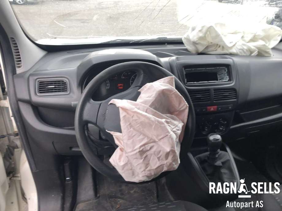 Opel Combo D 2012-2018 , Motorkode: 198A3000, Girkassekode: MMJ