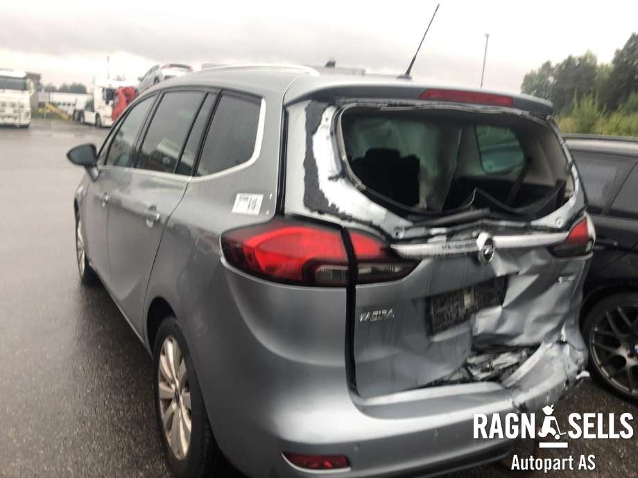 Opel Zafira Tourer 2012-2018 , Motorkode: A20DT, Girkassekode: MYJ