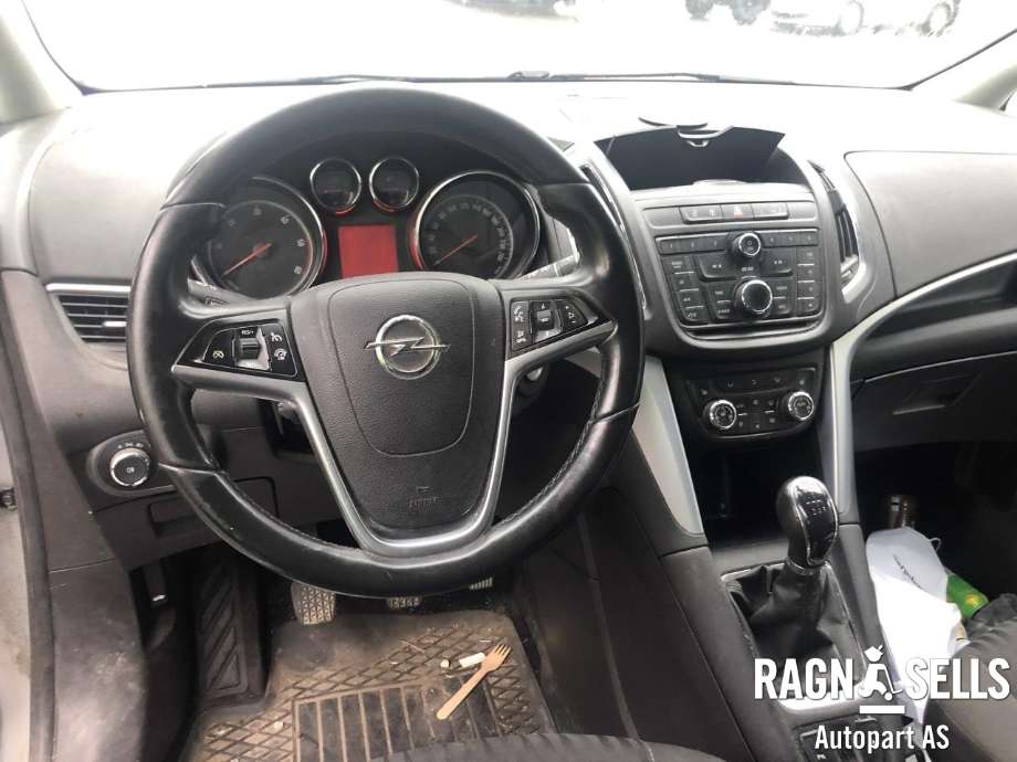 Opel Zafira Tourer 2012-2018 , Motorkode: A20DT, Girkassekode: MYJ