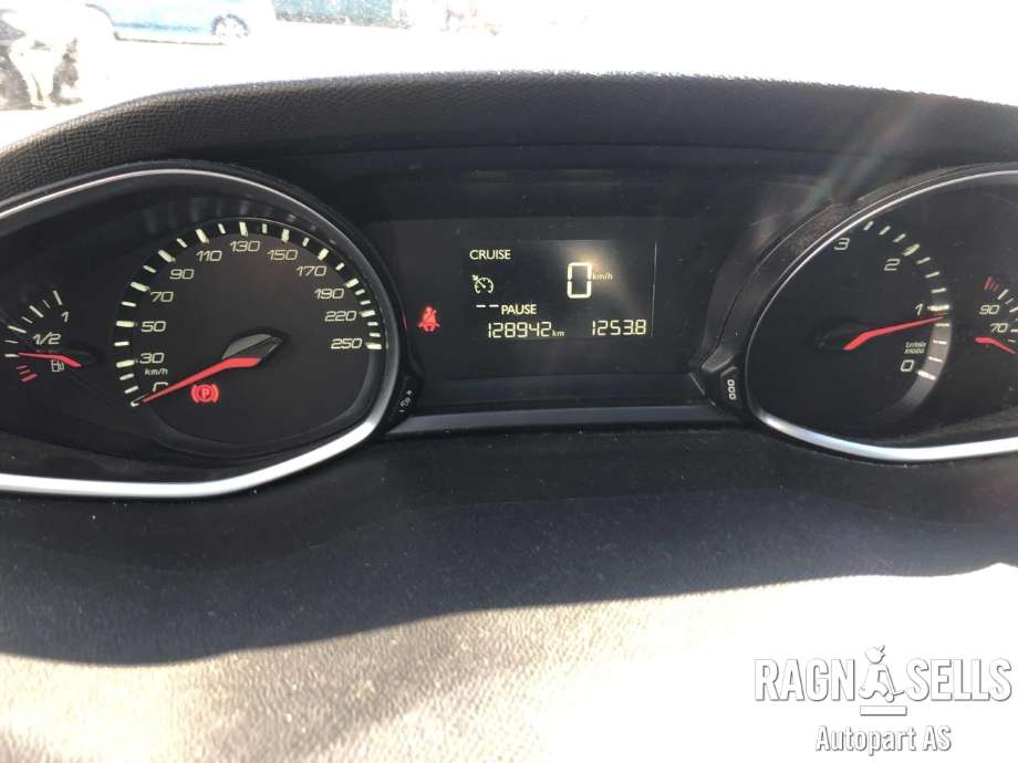 Peugeot 308 2013-2021 (Type II) , Motorkode: 9H06, Girkassekode: CP 19X70