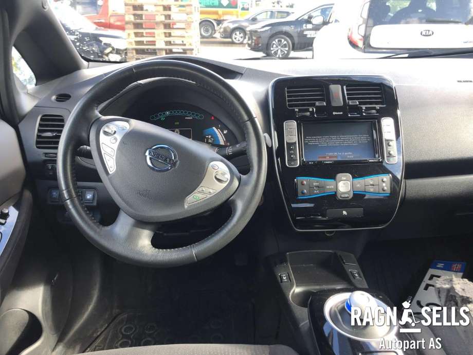 Nissan Leaf 2011-2017 (Type I) delebil , Motorkode: EM57, Girkassekode: 320103NF5B