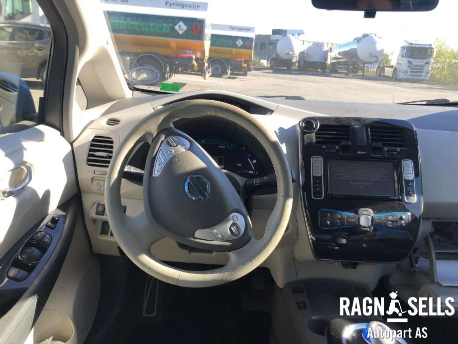 Nissan Leaf 2011-2017 (Type I) , Motorkode: EM61, Girkassekode: 320103NA0A