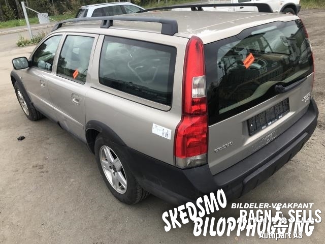 Volvo XC70 2001-2004 (Type I, Fase 1) , Motorkode: D5244T, Girkassekode: 5-AUT 4WD / AW50/51 AWD