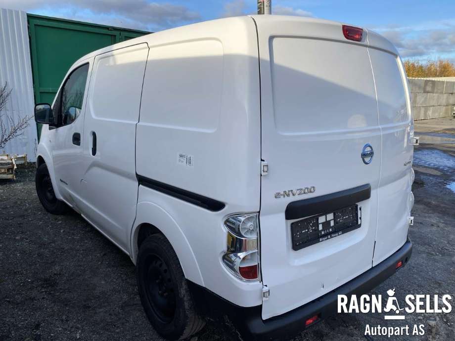 Nissan E-NV200 2014-->> , Motorkode: EM57, Girkassekode: 320104FA0B